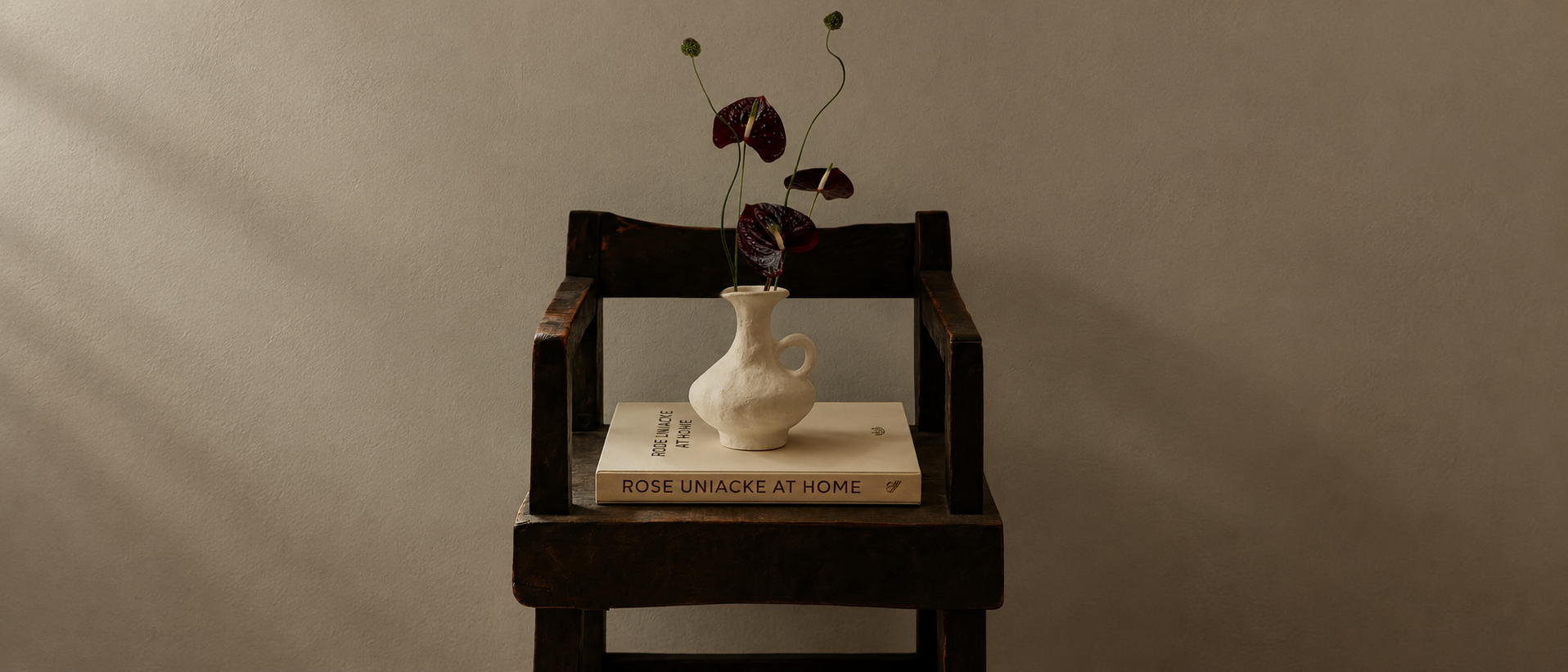 Decorative objects arranged in a calm interior