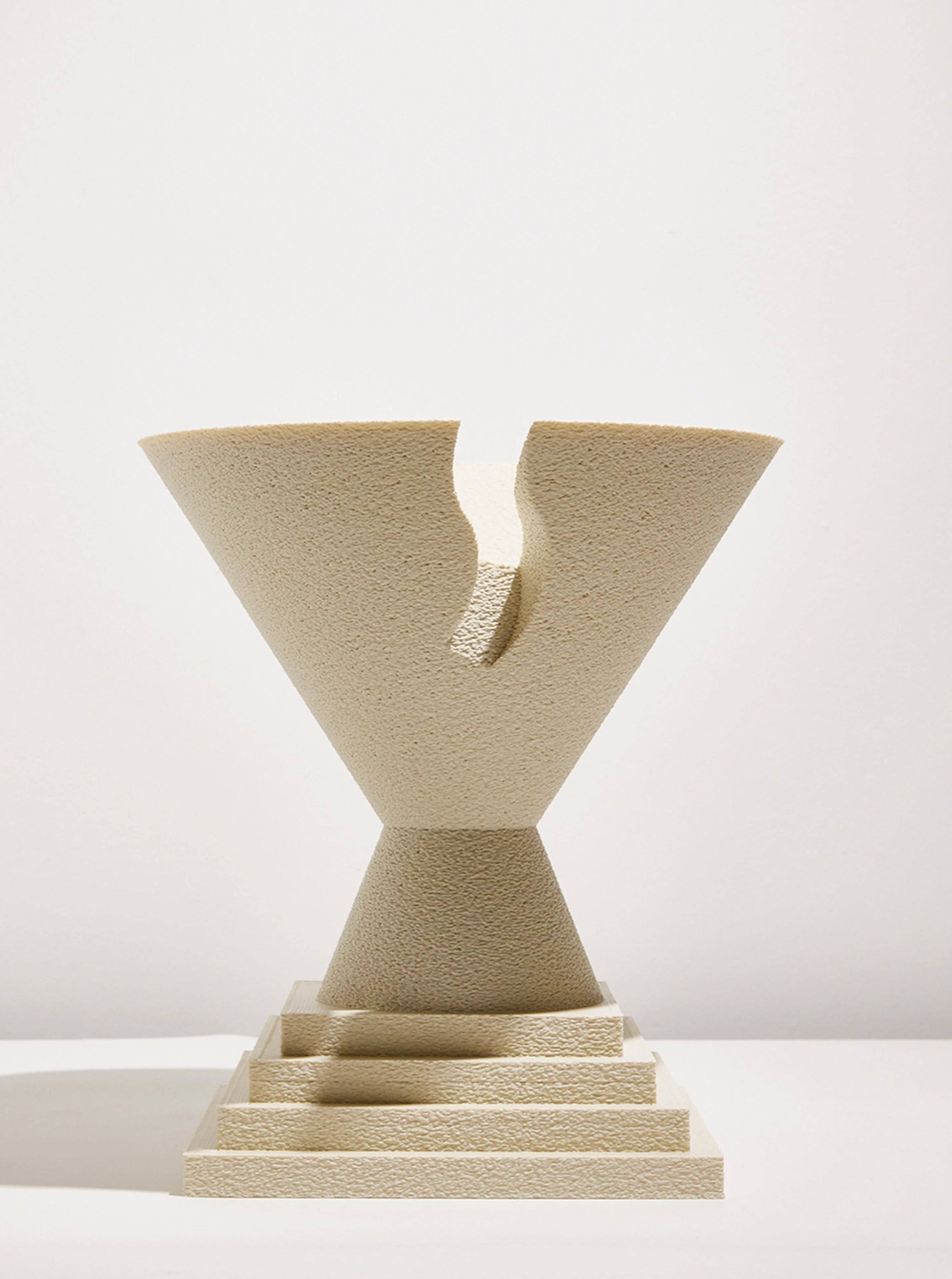 Minimal Sculptural Bowl - Image 3
