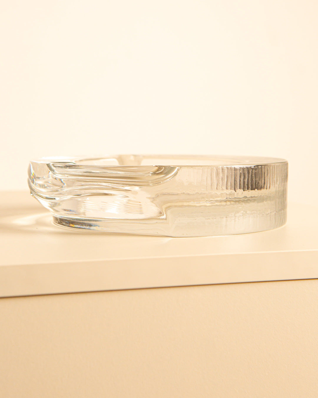 1970s Glass Decorative Ashtray - Image 3